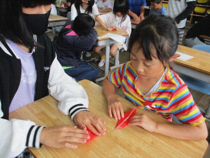 折り鶴作りに挑戦!