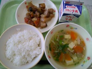 給食