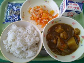 給食