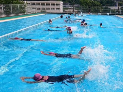 プール開き