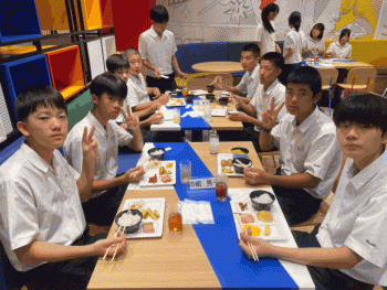 朝食